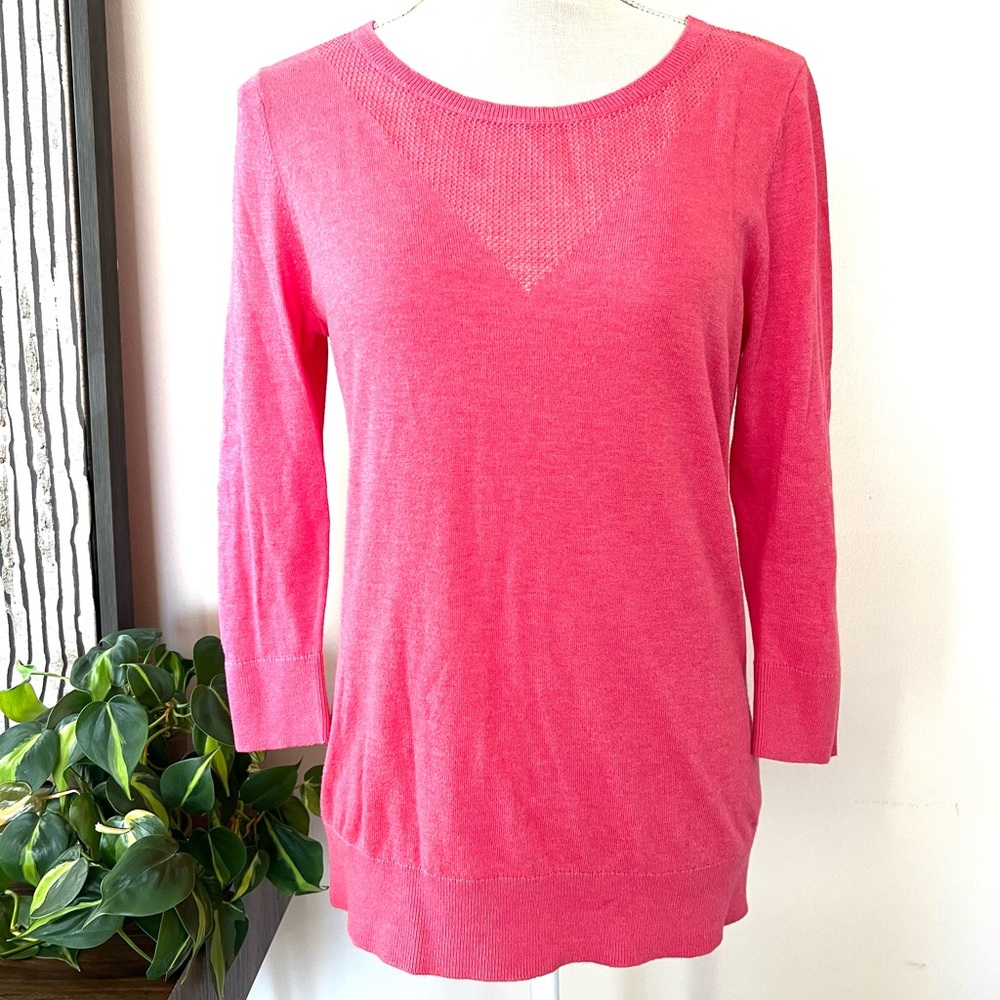 BANANA REPUBLIC Knit  Pink Crochet Trim Top Long Sleeve Round Neck size Small
